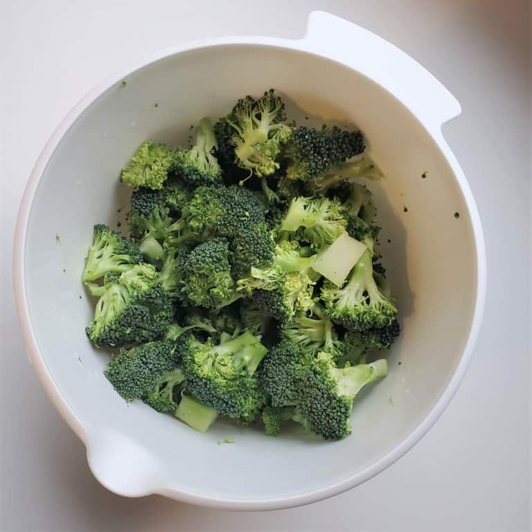 Broccoli-in-Bowl-for-Recipe