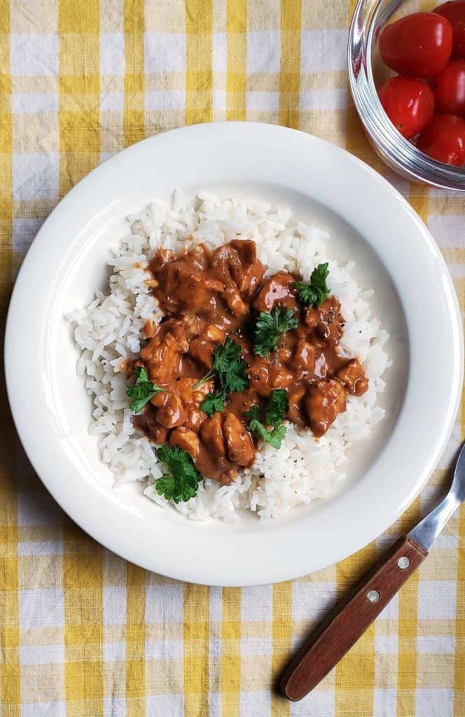 Dish-of-Halloumi-Stroganoff-with-Tomatoes