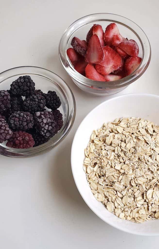 Fresh berries and fruits to prepare overnight oats recipe