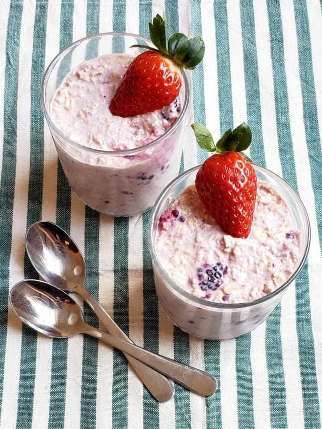 Frozen Fruit Overnight Oats