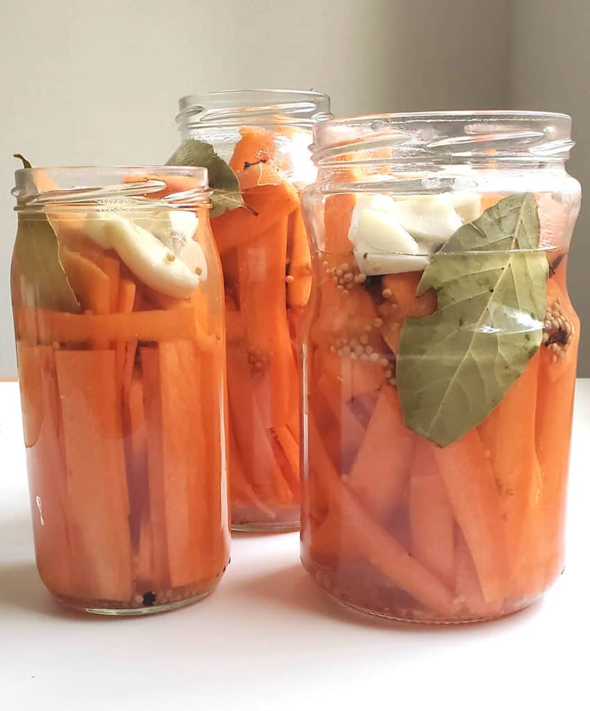 Quick Carrot Pickles in Jars